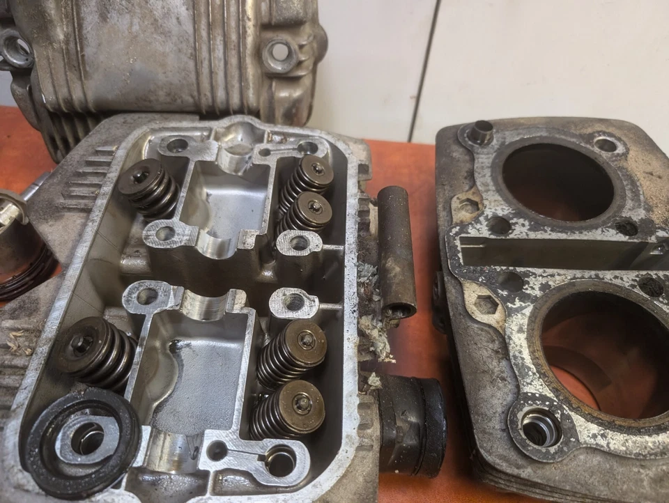 Honda Hawk II CB400 1978 77-81 OEM culata válvula cubierta techo motor Foto 4 de 4