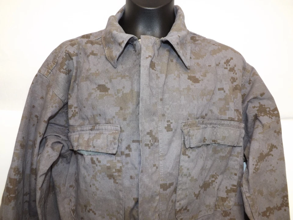 American Patriot Dark ops Digital Camo Overalls 3/4 ZIP Coveralls- Size Medium - Image 4 of 4