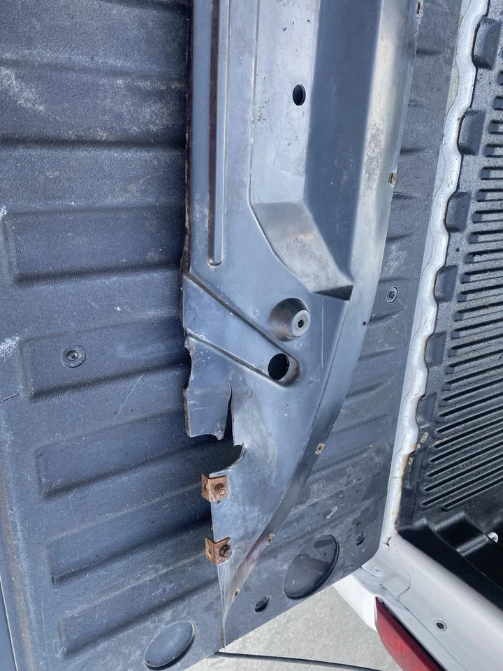 Alerón delantero Jaguar XJS 1993-96 panel de salpicaduras usado NLA BEC14385 OEM Foto 3 de 4