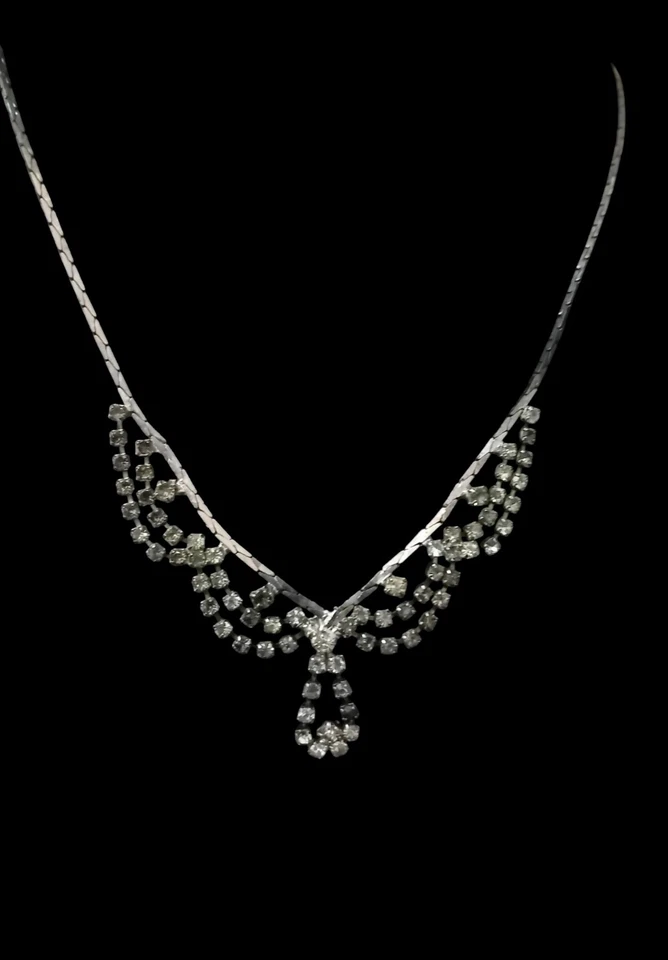 Collana Vintage Anni 60 Con Strass - Immagine 2 di 4