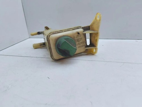 VW PASSAT B5 3B2 Behälter Servolenkungspumpe 8D0422373C 1.89 Diesel 31437672