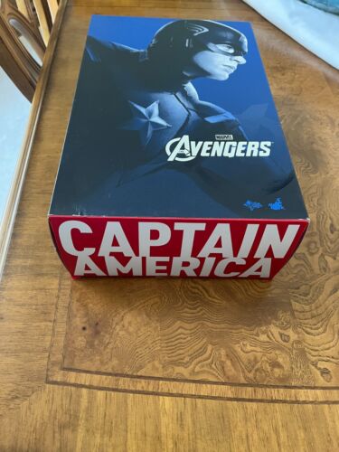 Hot Toys Marvel The Avengers Captain America MMS174 - Picture 1 of 3