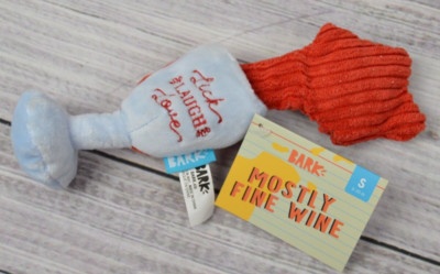 Bark Box Mostly Fine Wine Dog Toy Squeaker Crinkle Small S 0-20 Lbs NWT