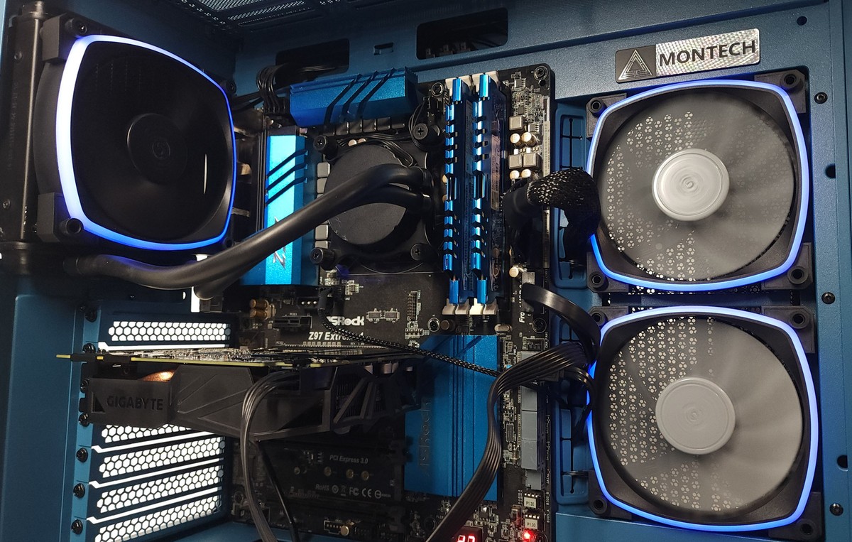 ゲーミングPC/Core i7-4770K/16GB/GTX1070Ti ゲーミングPC/Core i7-4770K/16GB/GTX1070Ti PCパーツ