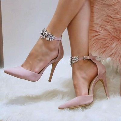 pointed toe wedding shoes