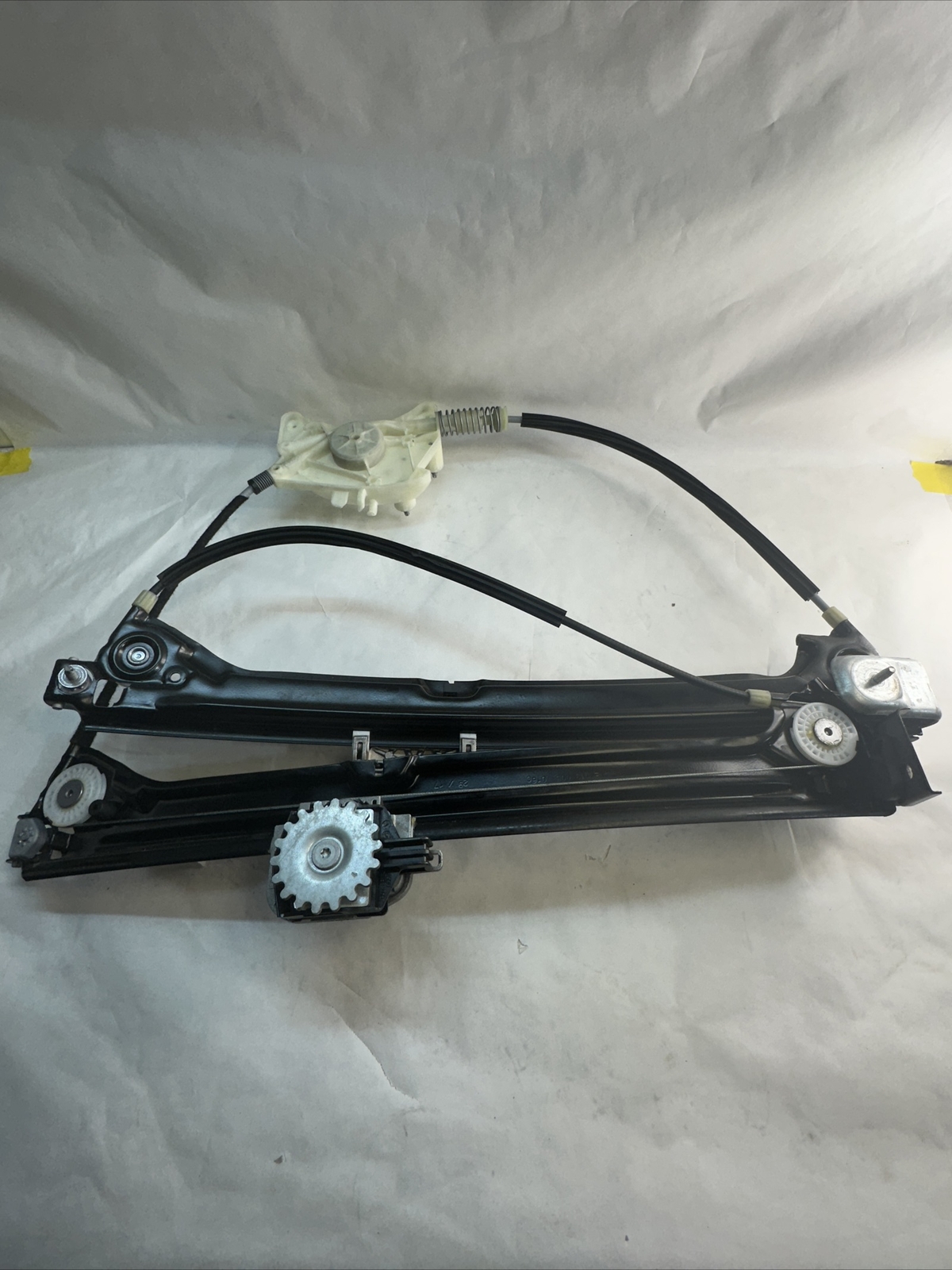 14-17 Maserati Ghibli Front Right Passenger Side Door Window Regulator w/o Motor