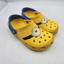 Crocs Shoes KIDS Size 3 Yellow Minions Classic Clog Sandals Slip On Rubber