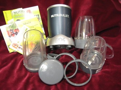 Nutri Bullet NB-101B High Speed Personal Blender Set Excellent!!!