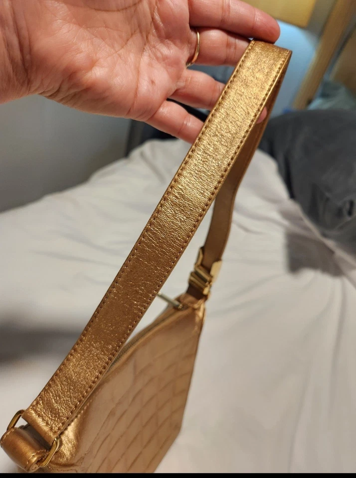 CHANEL pequeño Foto 3 de 4