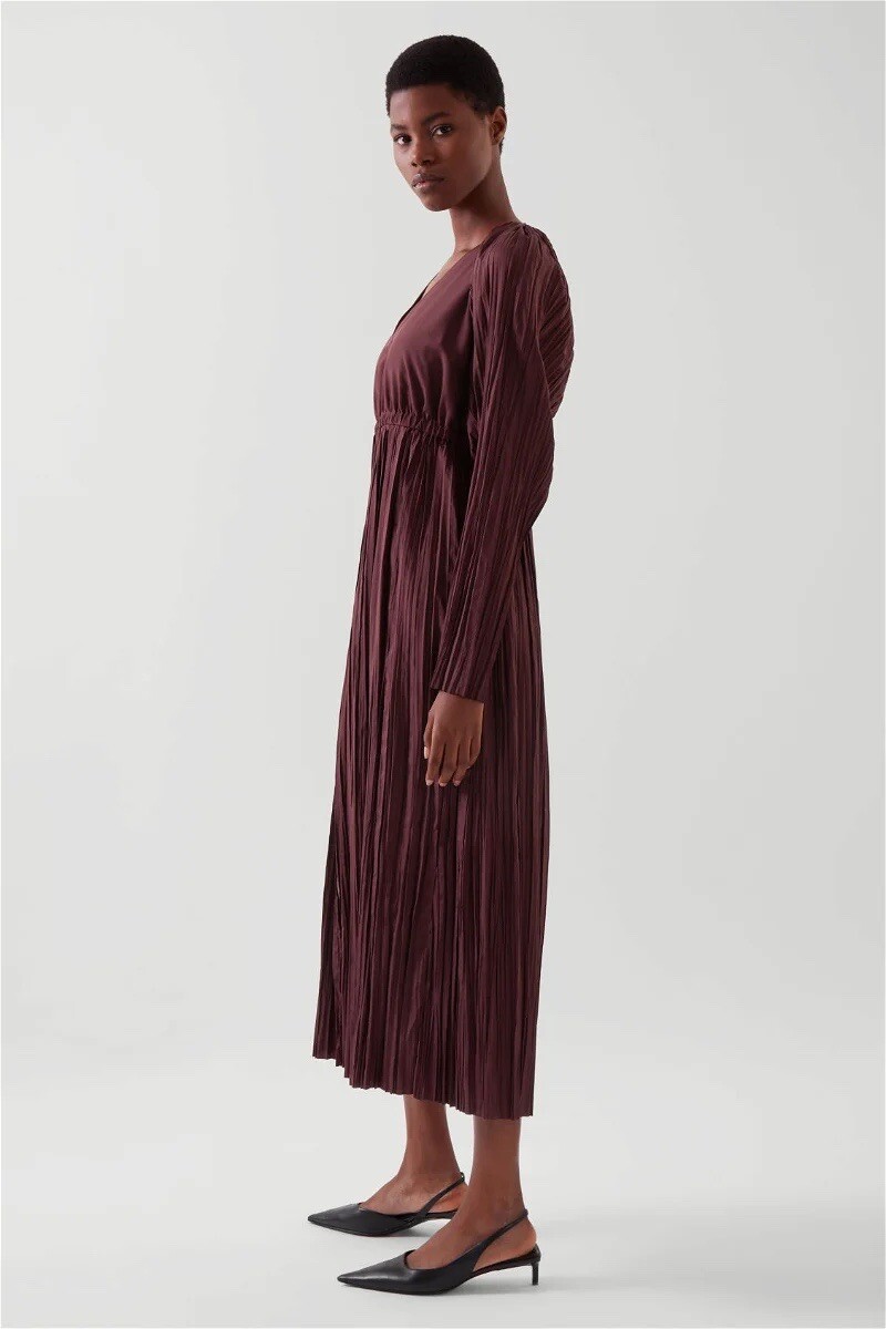 corrupt cosmo dress in burgundy product info and reviews Red Metallic Single Sleeve Glitter Bodycon Dress