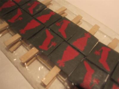 Christmas Mini 24 Clothespin Garland Red & Green Decorative Square NIP