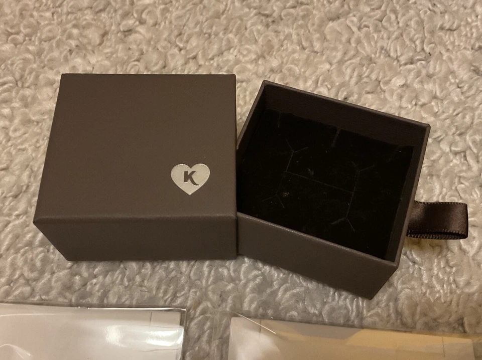 Asos Ringe Gr. S Kunstschmuck + Ringschachtel + Silber - Bild 2 von 4