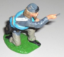 GUERRA CIVILE CONFEDERATO INGINOCCHIATO CARICO 54MM SOLDATINI GIOCATTOLO CLASSICI