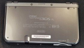 Nintendo New 3DS XL 4GB Handheld Gaming System - Black  Complete in Box