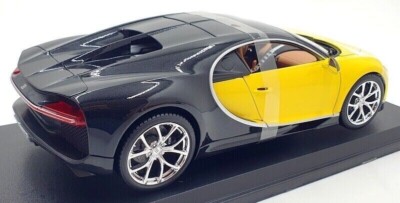 BUGATTI CHIRON SUPER CAR  YELLOW &BLACK NEW IN BOX.