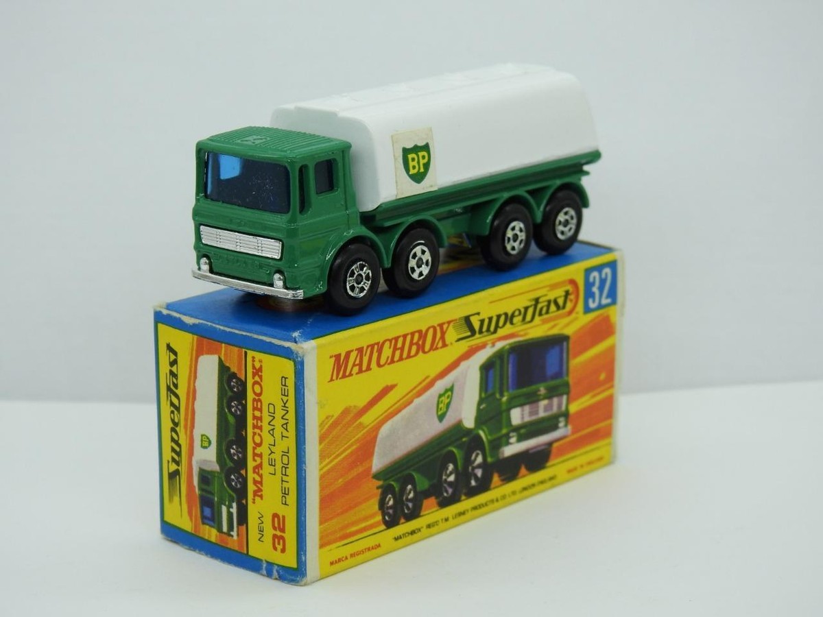 matchbox superfast 32 leyland petrol tanker bp en boite d'origine vnmib