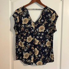 Halogen Navy Blue Floral Print V-Neck Cap Sle...