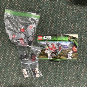 LEGO Star Wars: Republic Troopers Vs. Sith Troopers (75001)