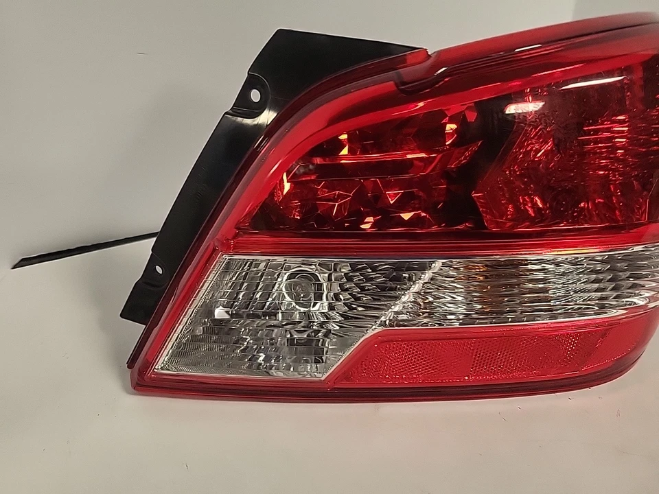 2017 2018 2019 MITSUBISHI MIRAGE LEFT DRIVER LH SIDE TAIL LIGHT L117584. P3 - Image 2 of 4