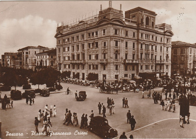 Postkarte Abruzzen Pescara Piazza F. Crispi Animatissima MF125744