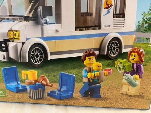 LEGO CITY: Holiday Camper Van (60283) 2021 Sealed 190 pieces - Picture 2 of 3