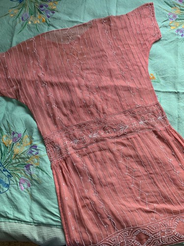 amazing original 1920s pink beaded flapper dress - Picture 7 of 11