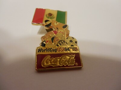 Vintage Coca-Cola 1994 World Cup Commemorative Soccer Pin Mexico