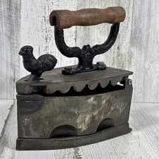 Vintage Coal Cast Iron Sad Iron Press Wood Handle Rooster Latch Heavy