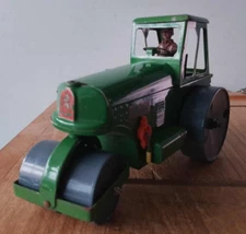 VINTAGE CLOCKWORK TRI-ANG MINIC TOY TINPLATE AVELING BARFORD DIESEL ROAD ROLLER