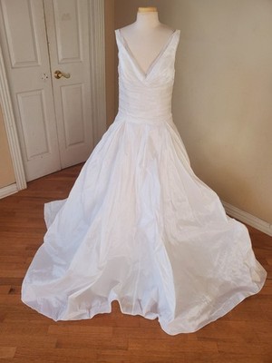 Franssical Wedding Dress Minimalistic Glamorous Empire Waist Gown Size 8 NWT