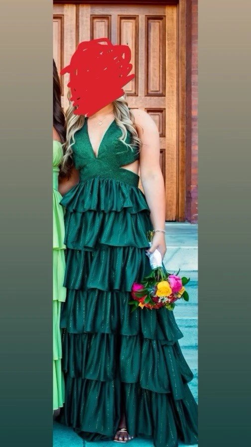 slim fit dress slacks Off-the-Shoulder Green Quinceanera Dress main image 0