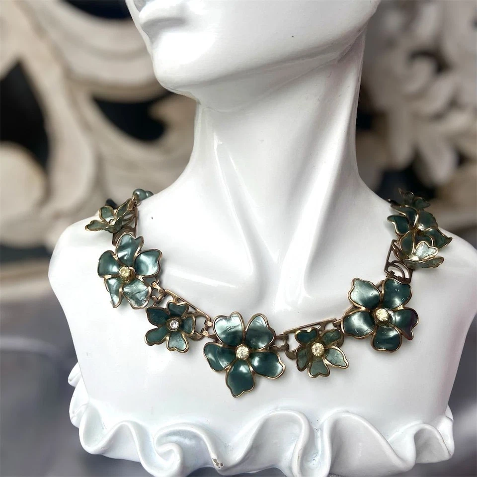 Vintage Unbranded Lucite Floral Necklace & Crystal Earrings Jewelry Set - Image 2 of 4