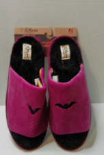 Deluxe by Dearfoams House Shoe's