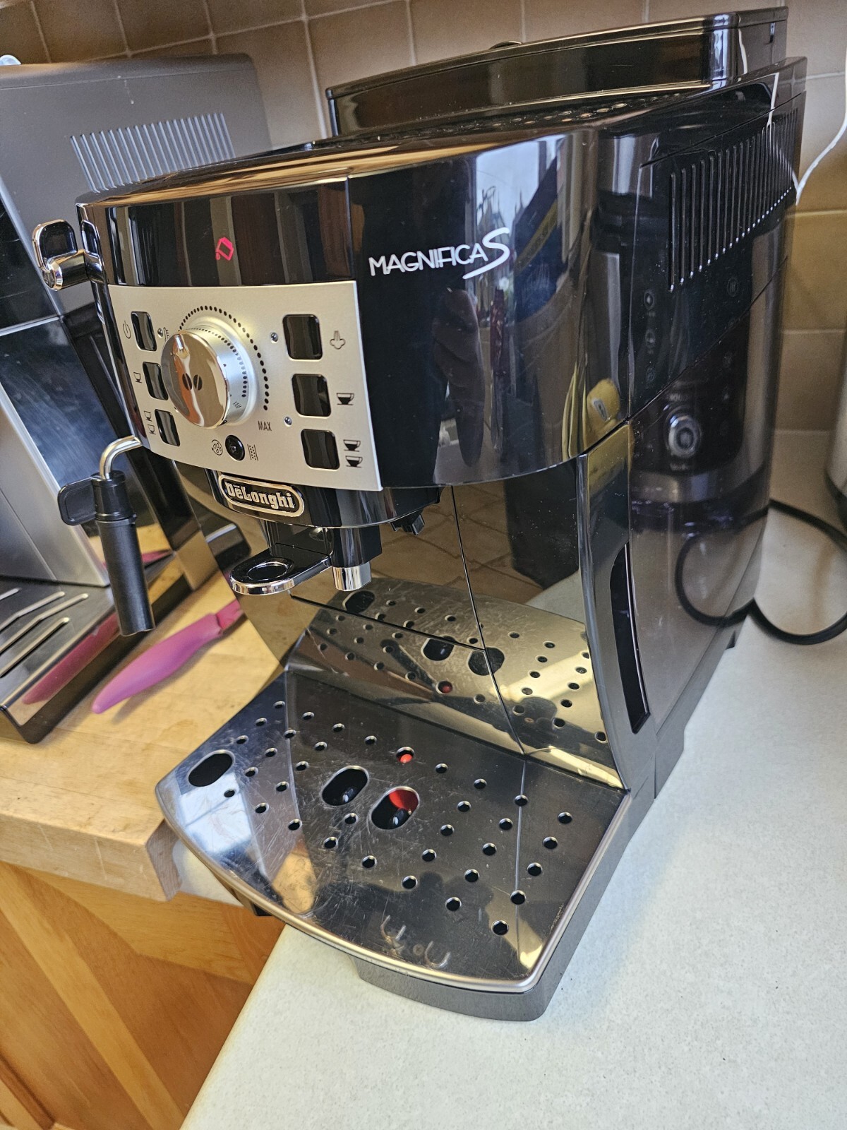 De'Longhi Magnifica S ECAM 22.110.B BeantoCup Coffee Machine Black eBay