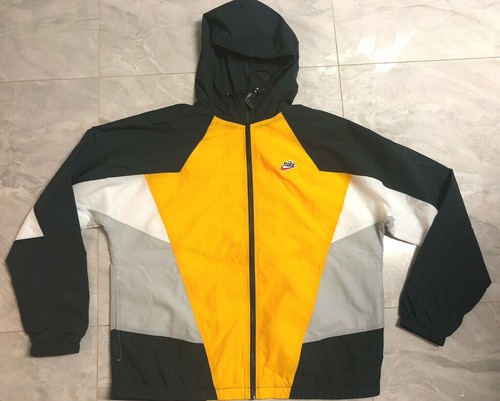 NWT Nike Sportswear Heritage Windrunner 