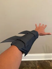 Batman Gaunlet/wrist armor