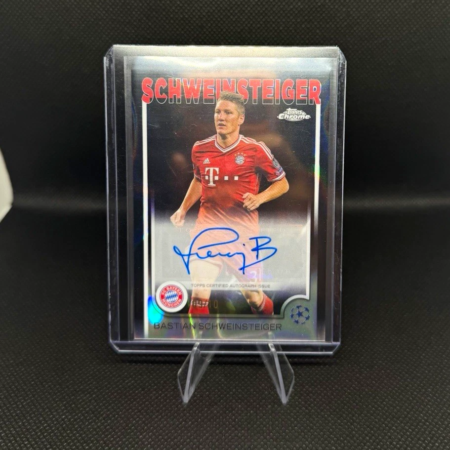 25+ Soccer Bayern Munich Autographed Sports Trading Cards