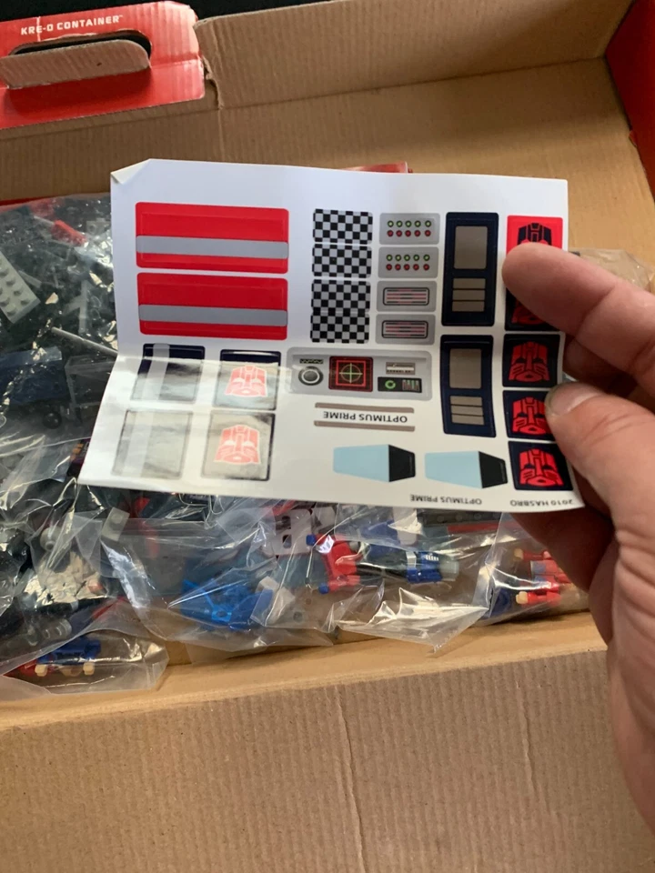 Hasbro Kre-o Transformers Optimus Prime 30689 Action Figure Complete Unused (L) - Image 3 of 4
