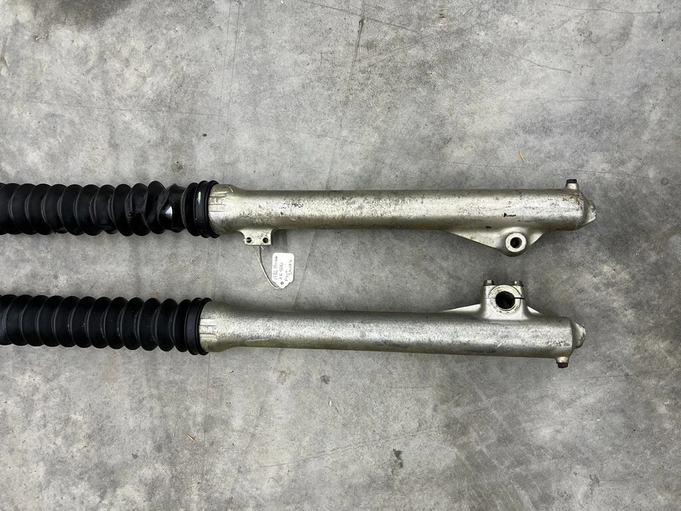 HONDA XR500R XR 500 XR500R 1982 HORQUILLAS DELANTERAS AMORTIGUADORES SUSPENSIÓN SHOWA Foto 3 de 4