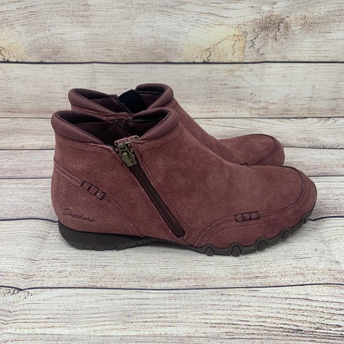 Skechers Women's Size 7 Suede Zip 