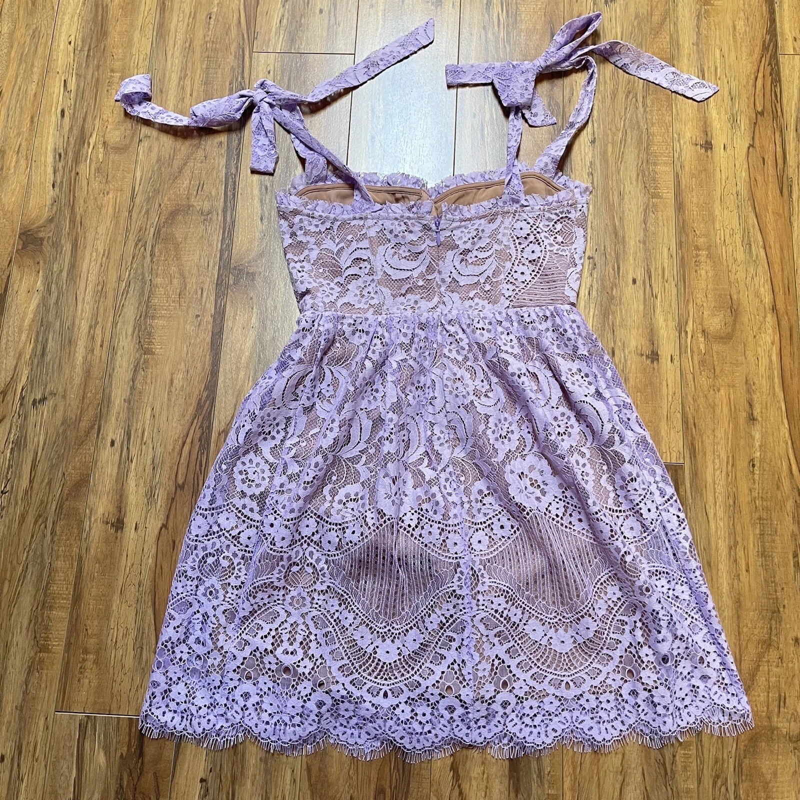 VALENTINO Mini abito in lavanda For Love & Lemons Valentina corsetto in pizzo taglia S