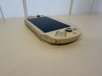 Sony PCH-2000 PS Vita Gundam Breaker Starter Pack Console only