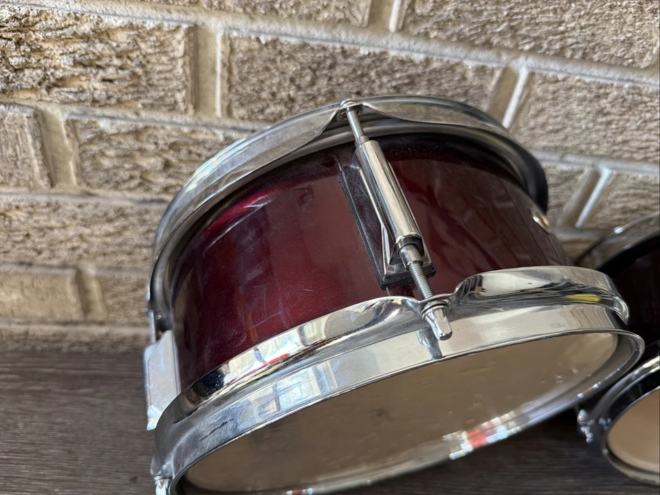 PDP FS Maple 10” & 12” Rack Toms com Suportes – Acabamento Vinho Vermelho, Bom Estado - Imagem 3 de 4