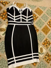 Venus Black White Trim Womens Size Medium M Strap Back-Zip Dress, New W/ Tag