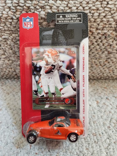 NFL Cleveland Browns DieCast 2002 Howler w/ Tim Couch Card & Vintage Luggage Tag - Picture 7 of 10