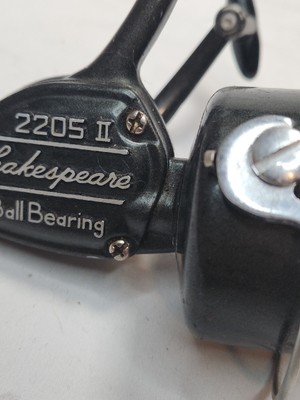 A Shakespeare graflite 2755 centrepin fishing reel 3 | 10th December