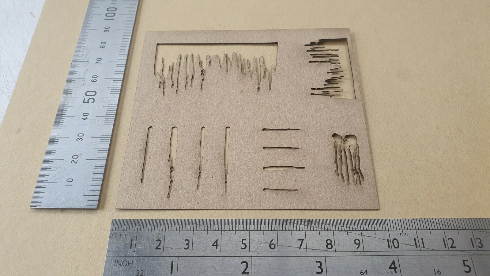 Weathering Effect Airbrush Stencil Tool for Scale Models, Planes, Tanks  Cars 6