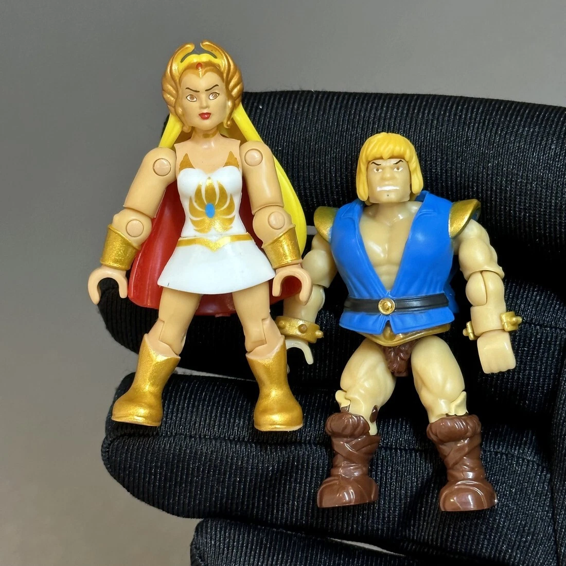 Heman and shera deals toys
