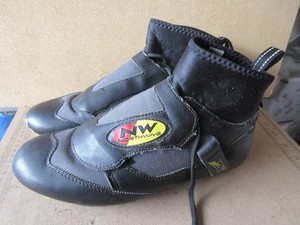 Northwave road cycling winter shoes Cleats, M 10, EU 43 - (P451)