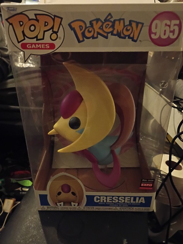 Funko POP! Games Pokémon Cresselia #965 C2E2 2024 Shared Exclusive 10” Jumbo!